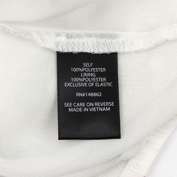 Torrid Sleeveless Button-up Blouse Size 2X Color White Gently Used Condition - Picture 5 of 5